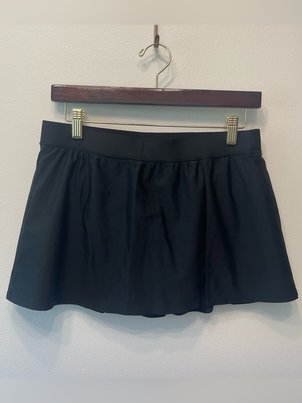 Shade and Shore Swim Skirt in black M